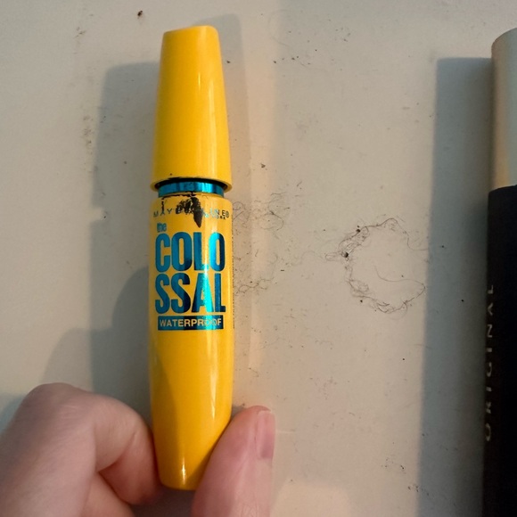 Assorted Mascara Collection - Picture 3 of 7